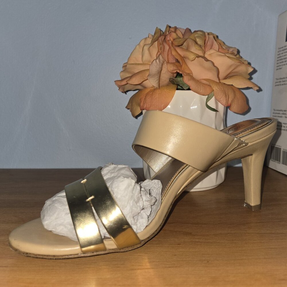 Alfani Dextine Gold Womens Shoes Size 9.5 M Heels - Used